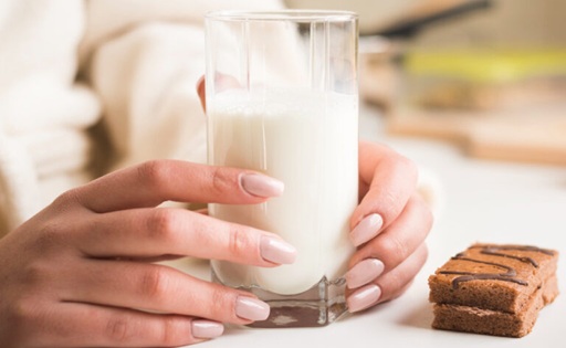 Por qué la leche sin lactosa sabe más dulce si no tiene azúcar añadido