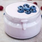 Yogur entero: la ciencia revisa el viejo temor a la grasa láctea Yogur entero mito