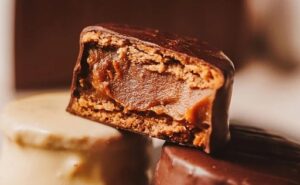 Alfajores con hasta 100 gramos de dulce de leche el relleno se vuelve diferencial