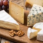 Del cottage al camembert cuánto cambia la grasa entre cinco tipos de queso