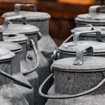 Europa la leche promedió €40,26 por 100 kg y Capsa encabezó el pago entre 16 industrias