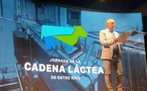 La cadena láctea entrerriana reunió a productores y referentes del sector en Crespo